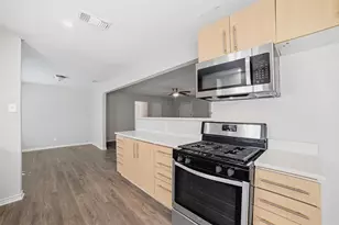 2926 N Prairie Creek Rd, Dallas, TX 75227 - Photo 7
