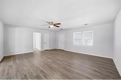 2926 N Prairie Creek Road, Dallas, TX 75227 - Photo 5