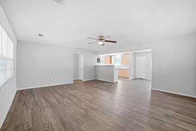 2926 N Prairie Creek Road, Dallas, TX 75227 - Photo 3