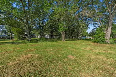 1805 Beavers Point, Bonham, TX 75418 - Photo 35
