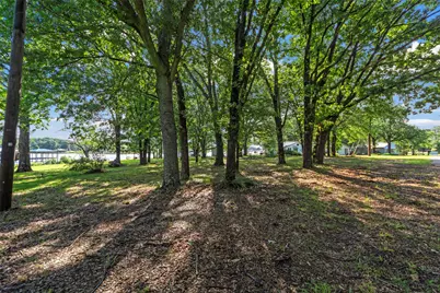1805 Beavers Point, Bonham, TX 75418 - Photo 25