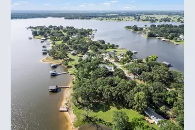 1805 Beavers Point, Bonham, TX 75418 - Photo 9