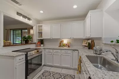 1518 Summerwind Lane, Lewisville, TX 75077 - Photo 15