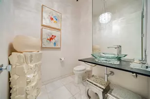 2408 Victory Park Ln, Dallas, TX 75219 - Photo 13