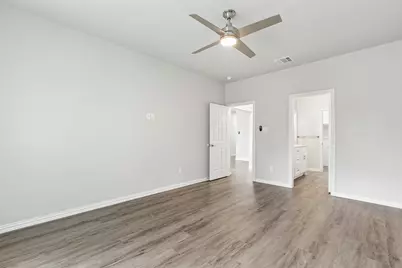 4945 Ramey Avenue, Fort Worth, TX 76105 - Photo 13