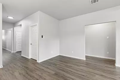4945 Ramey Avenue, Fort Worth, TX 76105 - Photo 5