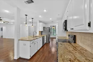 2101 Brentgate Dr, Arlington, TX 76017 - Photo 5