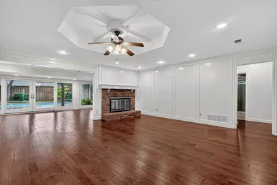 2101 Brentgate Drive, Arlington, TX 76017 - Photo 9