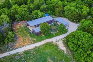 6434 County Rd 304, Grandview, TX 76050 - Photo 5