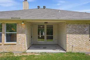 104 Adams Dr, Crowley, TX 76036 - Photo 17