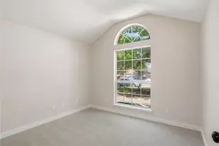 104 Adams Dr, Crowley, TX 76036 - Photo 15