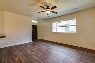 652 Blackland dr, Venus, TX 76084 - Photo 7