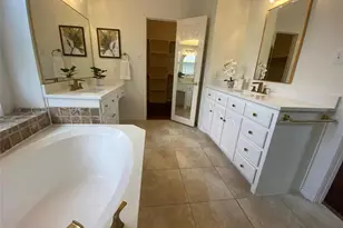 9421 Vista, Irving, TX 75063 - Photo 23