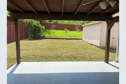 9421 Vista, Irving, TX 75063 - Photo 37