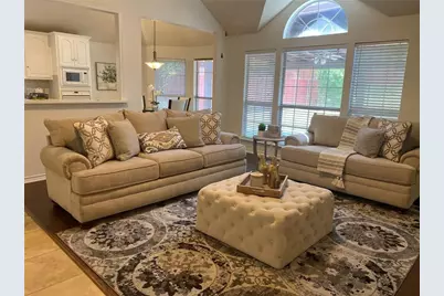9421 Vista, Irving, TX 75063 - Photo 3