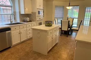9421 Vista, Irving, TX 75063 - Photo 9