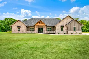 250 Private Road 45855, Blossom, TX 75416 - Photo 3