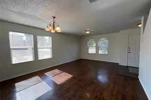2233 Chestnut Dr, Little Elm, TX 75068 - Photo 5