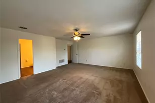 2233 Chestnut Dr, Little Elm, TX 75068 - Photo 11