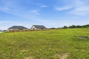 585 Highview Ct, Godley, TX 76044 - Photo 1