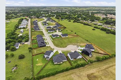 585 Highview Court, Godley, TX 76044 - Photo 13