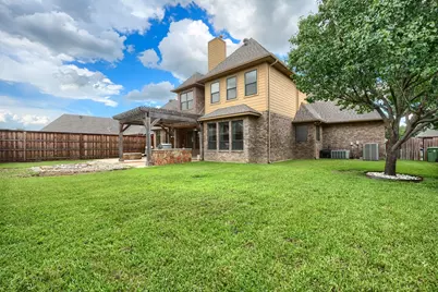8009 Canyon Oak Drive, North Richland Hills, TX 76182 - Photo 17