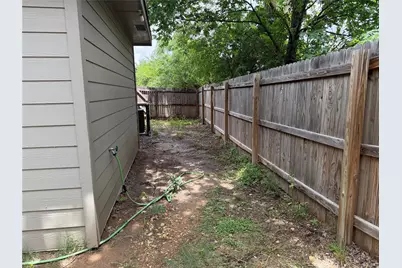 1516 E Maddox Avenue, Fort Worth, TX 76104 - Photo 13