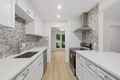 7515 Meadow Oaks Drive, Dallas, TX 75230 - Photo 5