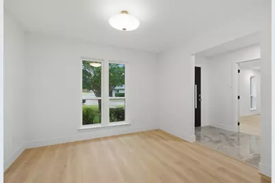 7515 Meadow Oaks Drive, Dallas, TX 75230 - Photo 3