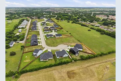 589 Highview Court, Godley, TX 76044 - Photo 13