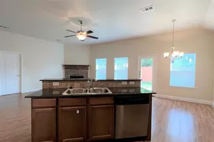 517 Highpark Ct, Lake Dallas, TX 75065 - Photo 13