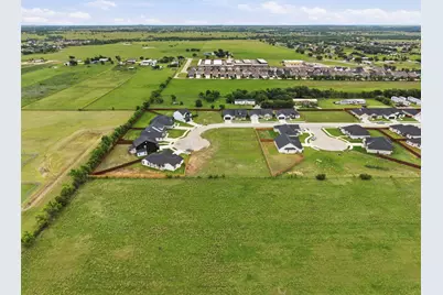593 Highview Court, Godley, TX 76044 - Photo 11