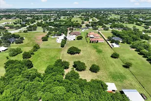 1408 W Cleburne Rd, Crowley, TX 76036 - Photo 3