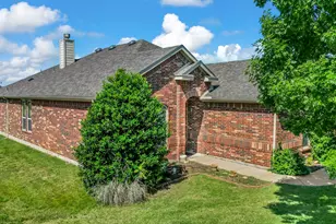 2033 Mason Pond Dr, Weatherford, TX 76085 - Photo 3