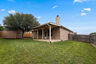 10001 Blue Bell Dr, Fort Worth, TX 76108 - Photo 21