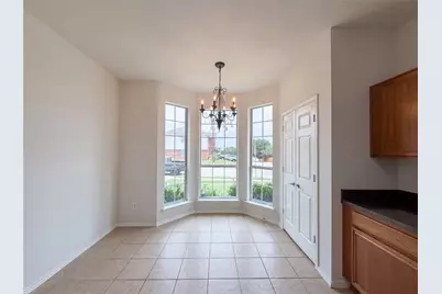 10001 Blue Bell Drive, Fort Worth, TX 76108 - Photo 7