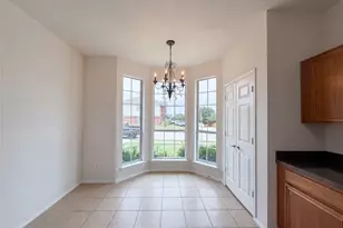 10001 Blue Bell Dr, Fort Worth, TX 76108 - Photo 7
