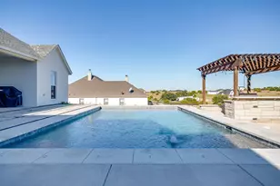 1005 Kingsley Ct, Weatherford, TX 76087 - Photo 5