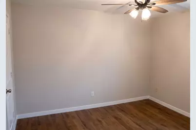 728 Cory Street, Grapevine, TX 76051 - Photo 11