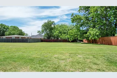 312 E Beech Street, Celina, TX 75009 - Photo 37