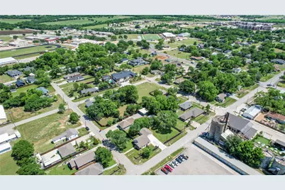 312 E Beech Street, Celina, TX 75009 - Photo 27