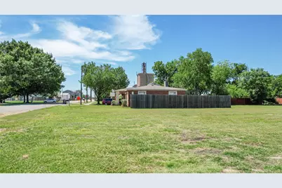 312 E Beech Street, Celina, TX 75009 - Photo 5