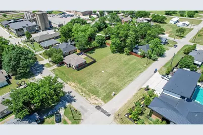 312 E Beech Street, Celina, TX 75009 - Photo 11