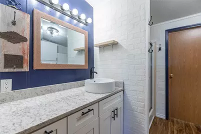 1107 Market Street, Tye, TX 79563 - Photo 7