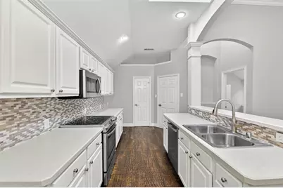 8104 Springmoss Drive, Plano, TX 75025 - Photo 15