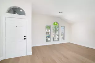 9113 Warren Dr, McKinney, TX 75071 - Photo 3