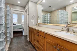 411 W 7th St, Fort Worth, TX 76102 - Photo 17