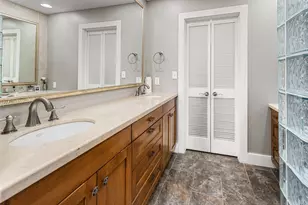 411 W 7th St, Fort Worth, TX 76102 - Photo 15