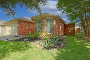 2007 Kings Forest Dr, Heartland, TX 75126 - Photo 5