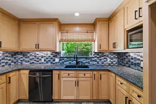 4709 Wood Springs Ct, Arlington, TX 76017 - Photo 9